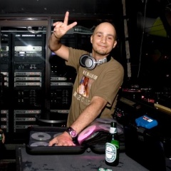 DJ Mike Cruz吉他谱