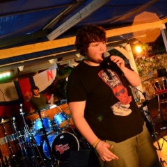 James Russell吉他谱