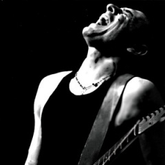 Ricardo Mollo吉他谱
