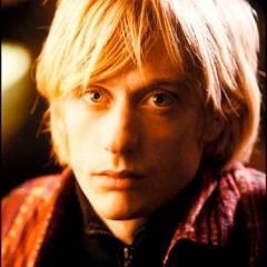 Crispian Mills