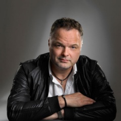 Charles Plogman吉他谱