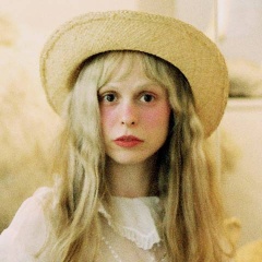 Petite Meller