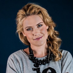 Anna David