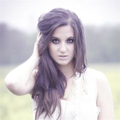 Chloe Angelides