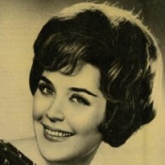 Nesrin Sipahi吉他谱