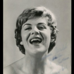 Simone Langlois吉他谱
