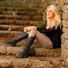Elizabeth Lyons