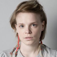 Wallis Bird