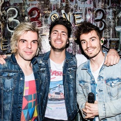 <b>New Politics</b>吉他谱