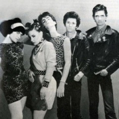 Alaska Y Los Pegamoides吉他谱