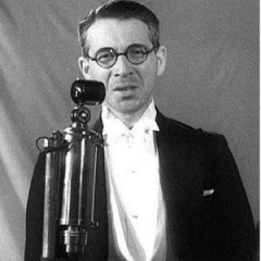 Henry Hall & His Orchestra吉他谱