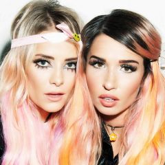 Rebecca & Fiona吉他谱