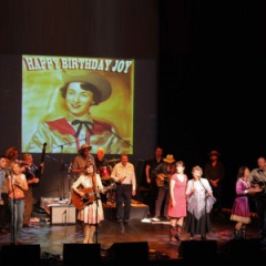 The Slim Dusty Family吉他谱