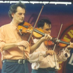 Slim Dusty And The Travelling Country Band